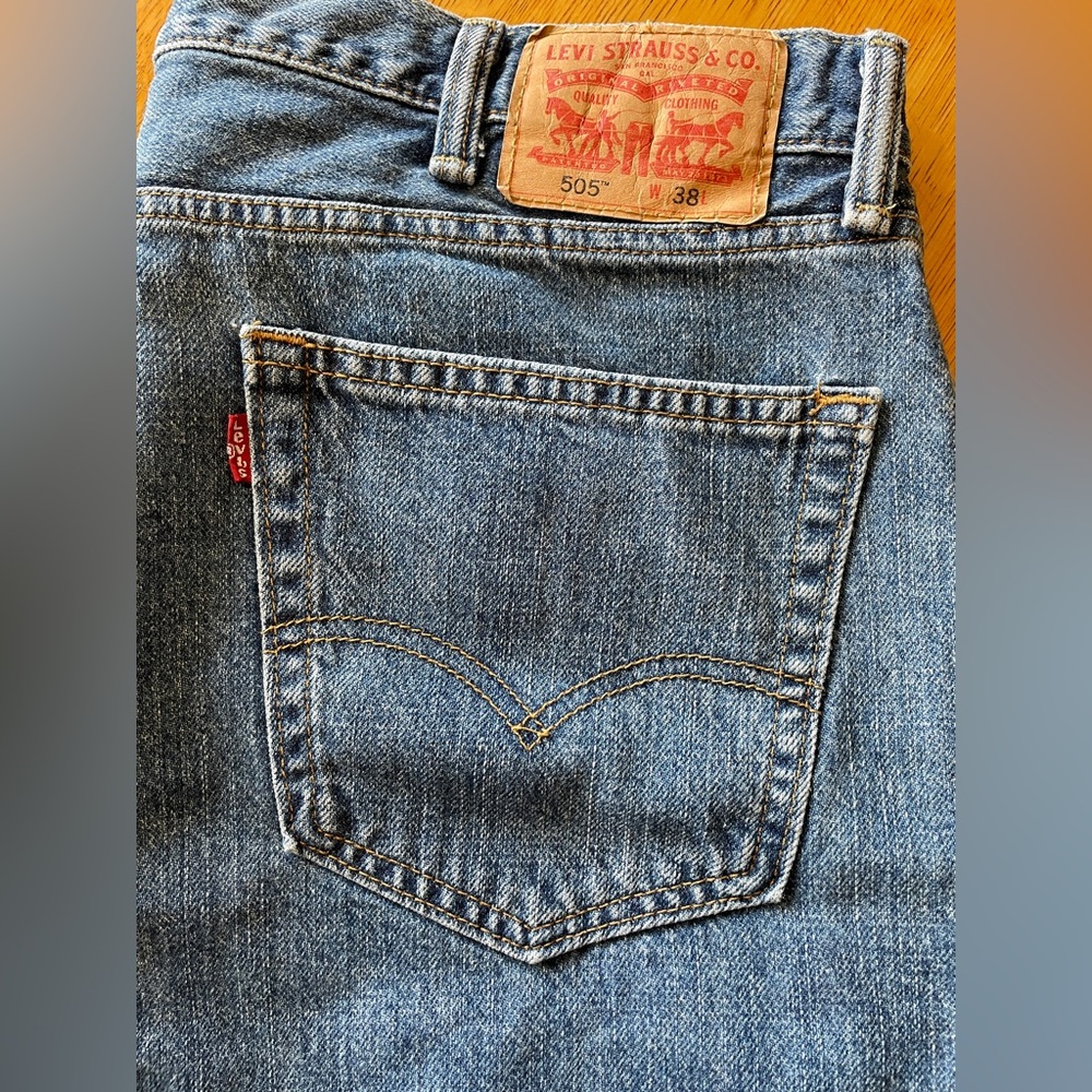 EUC LEVI STRAUSS & CO, San Francisco, CA Original Riveted Denim Shorts 505tm 38L